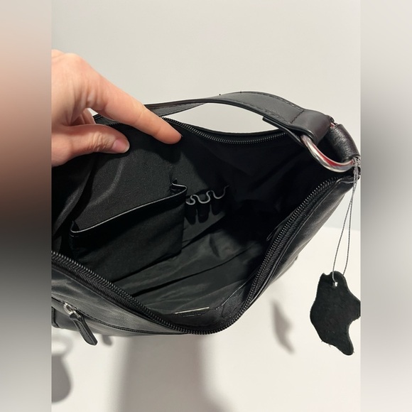 Giani Bernini Nappa Leather Round Hobo Bag Silhouette Black shoulder medium size - Picture 9 of 9